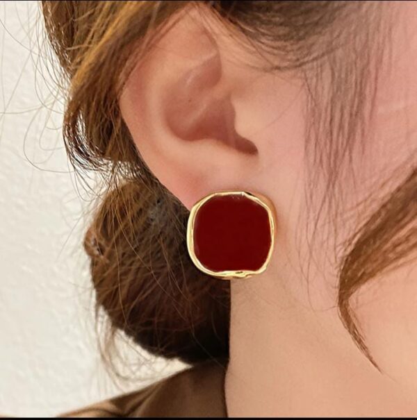 AR-003 Red Square Stud Earing