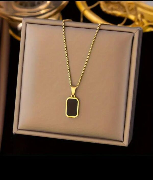 AR-010 Black & Gold Necklace