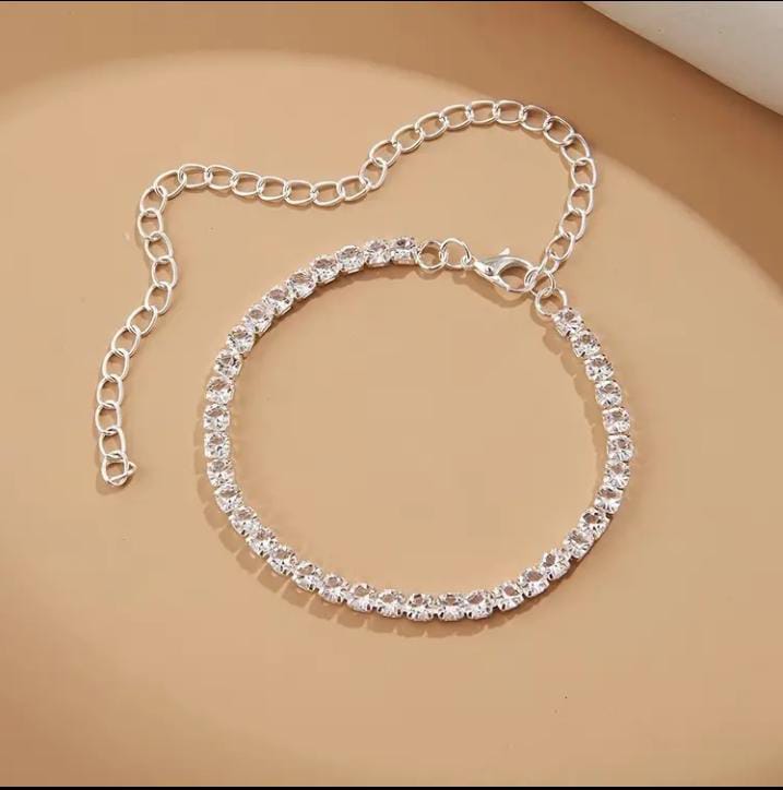 AR-015 Elegant Silvery-Plated Anklet with Rhinestone Sparkling